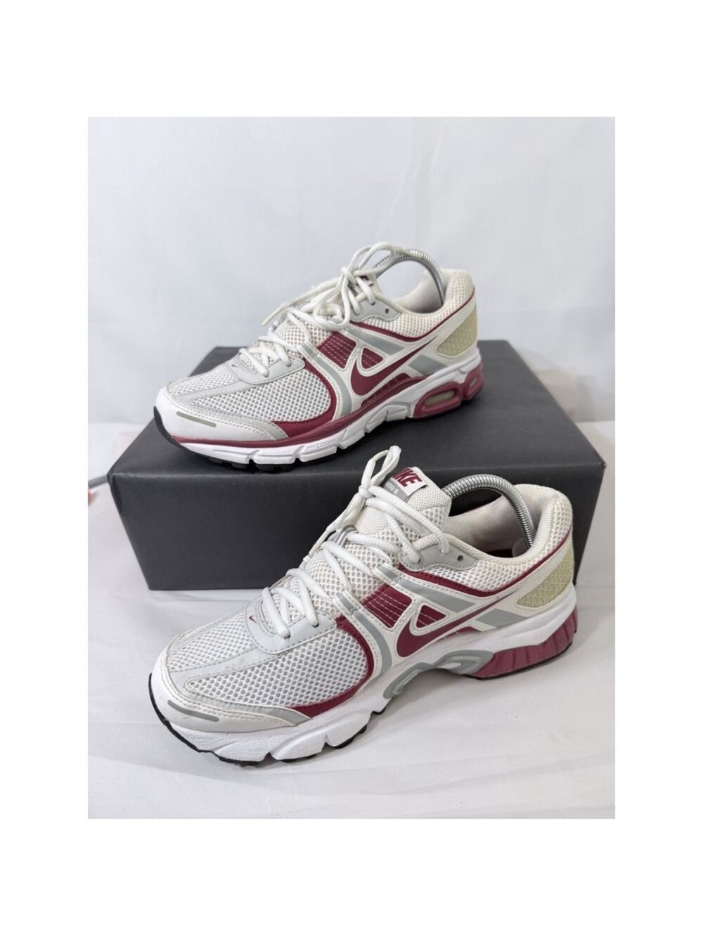 Nike Air Moto 8 - Women’s 8.5